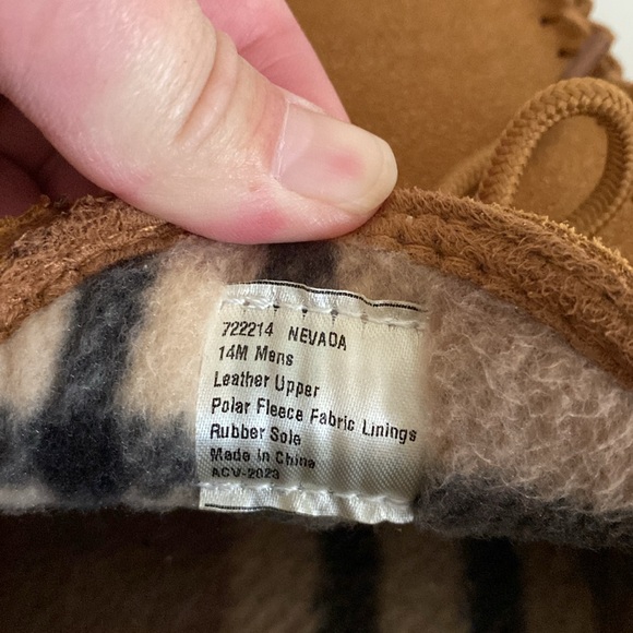 Men's Tan Moccasin Slippers Loafers Sz 14 like new International leather suede - Picture 6 of 8